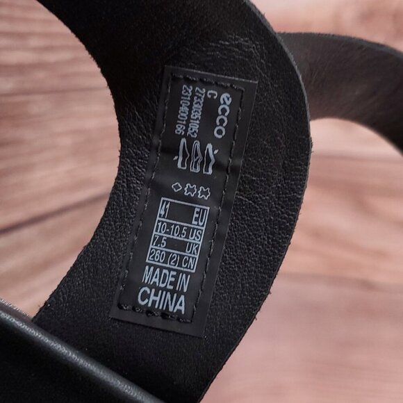 Ecco Flowt LX Womens Size 41 US 10-10.5 Black Strappy Wedge Sandals - Picture 14 of 14